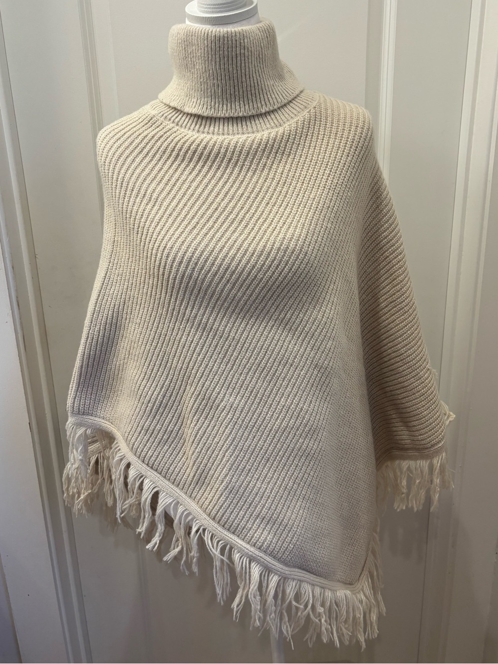 NWT Steve Madden Cream Turtleneck Fringe Poncho- OS